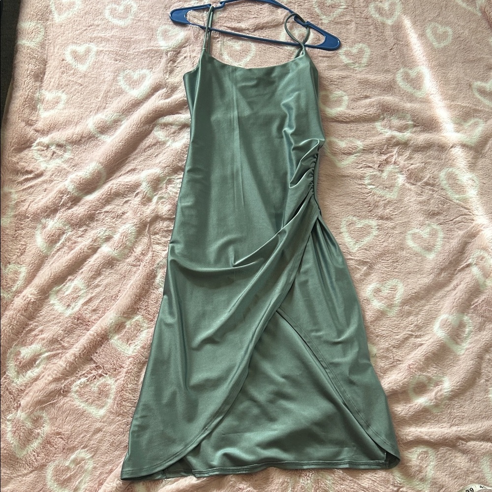Chic Sage Green Midi Dress